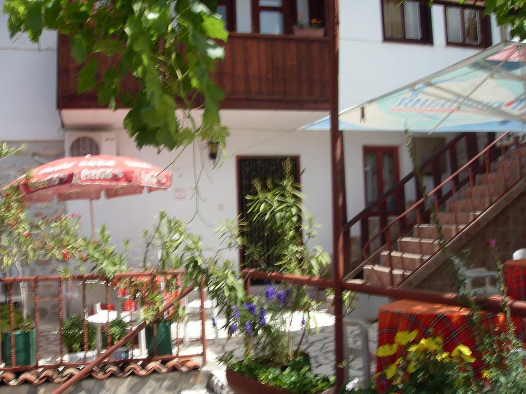 Guest House Rimski Most Мелник Екстер'єр фото
